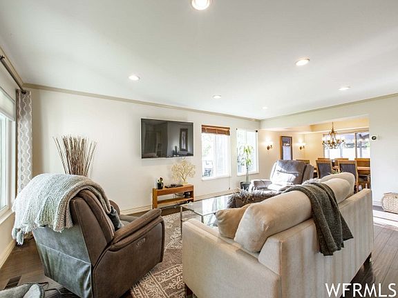 4th image of 5032 S Three Fountains Cir E #A