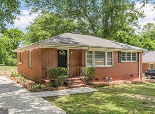 818 Sherwood Cir, Forest Park, GA 30297