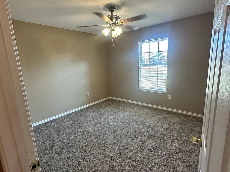 1136 Westheimer Rd — Photo 8