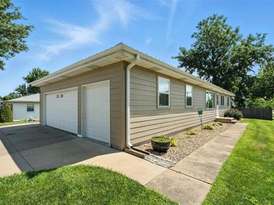 2225 26th St SW, Cedar Rapids, IA, 52404