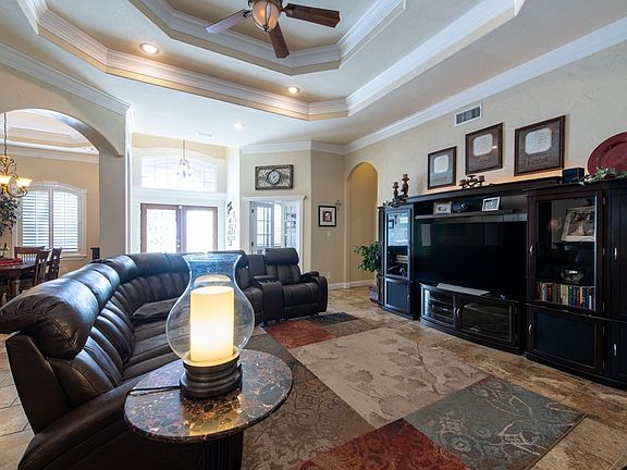 4th image of 100 Lanai Dr