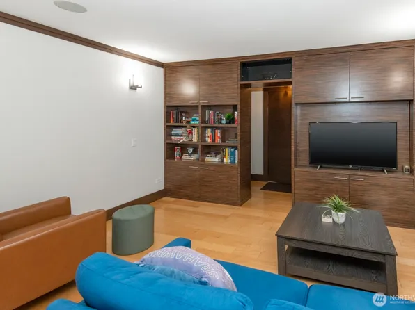 440 St Helens Avenue #310, Tacoma, WA 98402