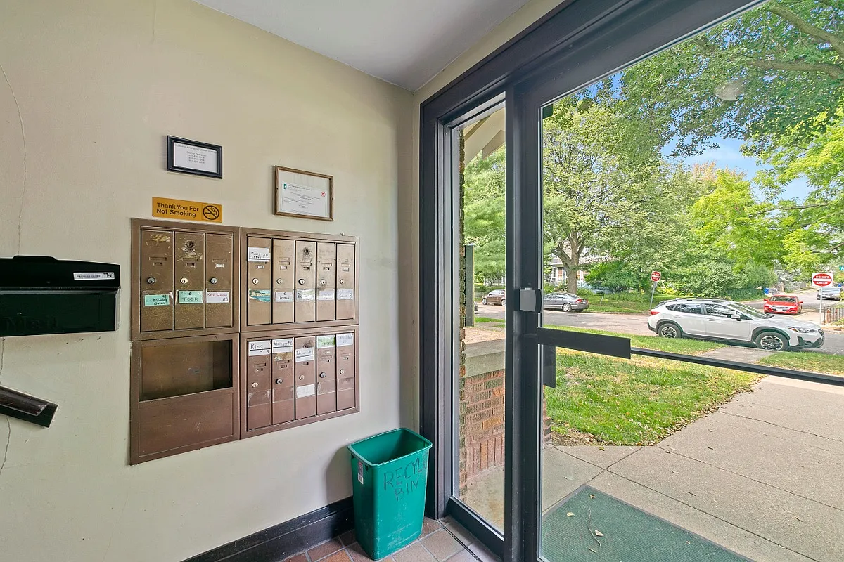 1 bed, 650 sqft, $1,095 — Photo 2