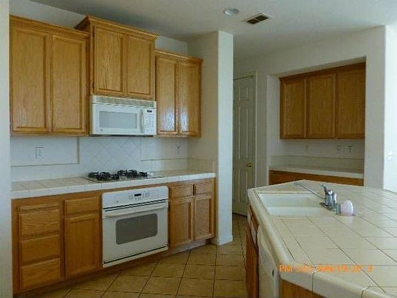 Kitchen with buffet