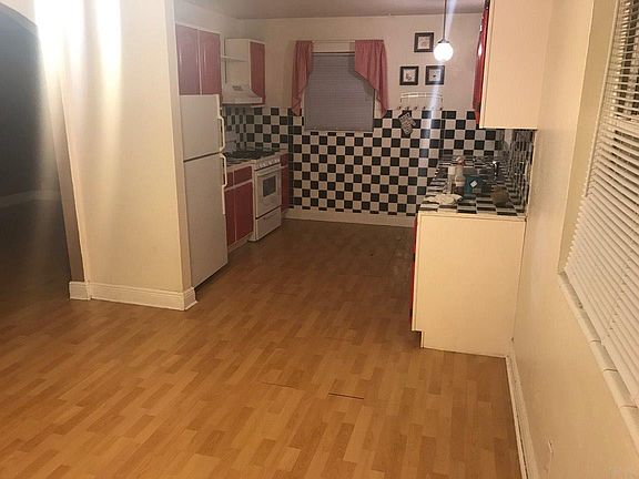 2nd image of 210 Rocky Ave