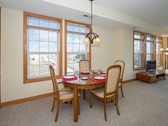 5th image of 605 Snelling Ave S Unit 307