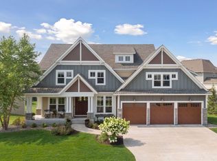 54 Monarch Way, North Oaks, MN 55127