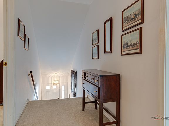 3rd image of 1319 Downs Pkwy #0