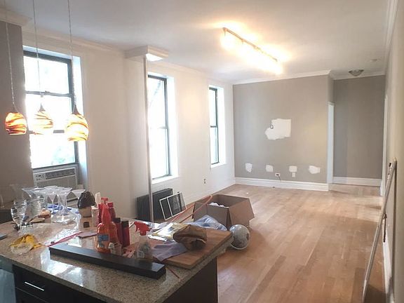 3rd image of 300 E 5th St APT 6