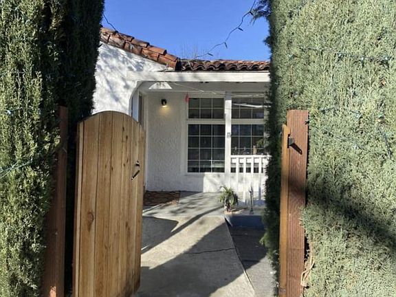 2nd image of 441 W Virginia St