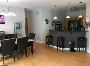 147 Brittany Ct, Clifton, NJ 07013