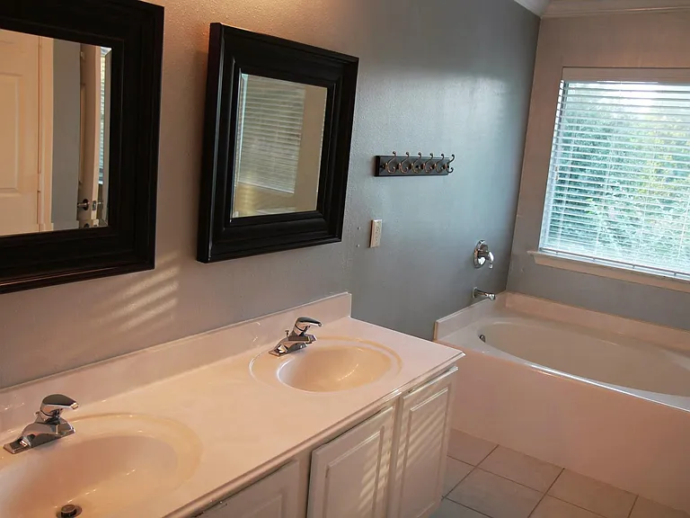 142 N Camellia Grove Cir — Photo 23