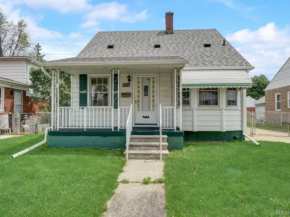 2059 11th St, Wyandotte, MI 48192