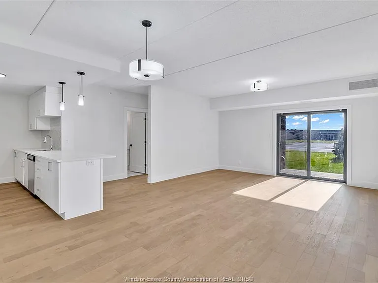 2600 Sandwich West Pkwy #102 — Photo 3