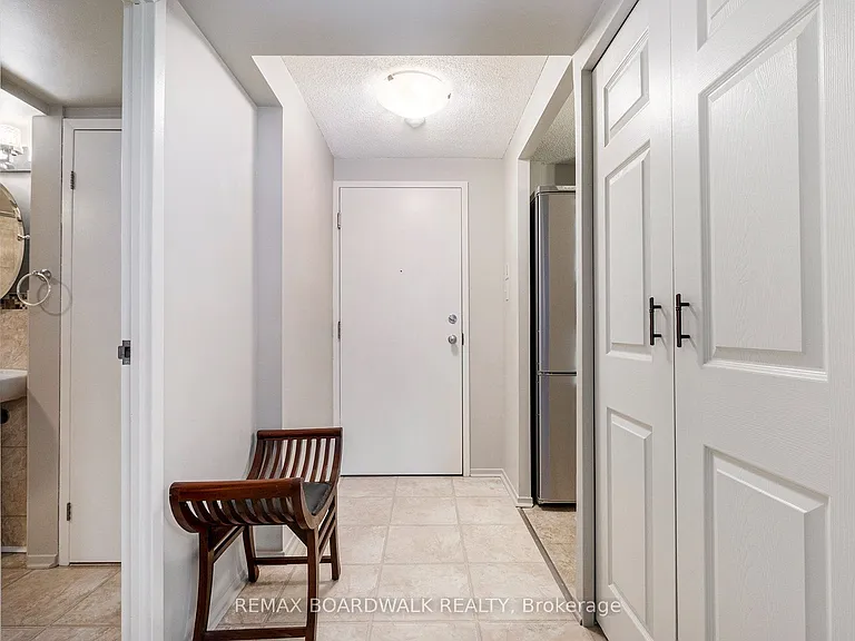 1025 Grenon Ave #210 — Photo 3