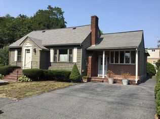 11 Rose Cir, Peabody, MA 01960