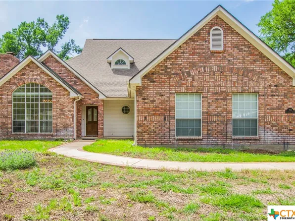 700 Arrowhead Dr, Salado, TX 76571
