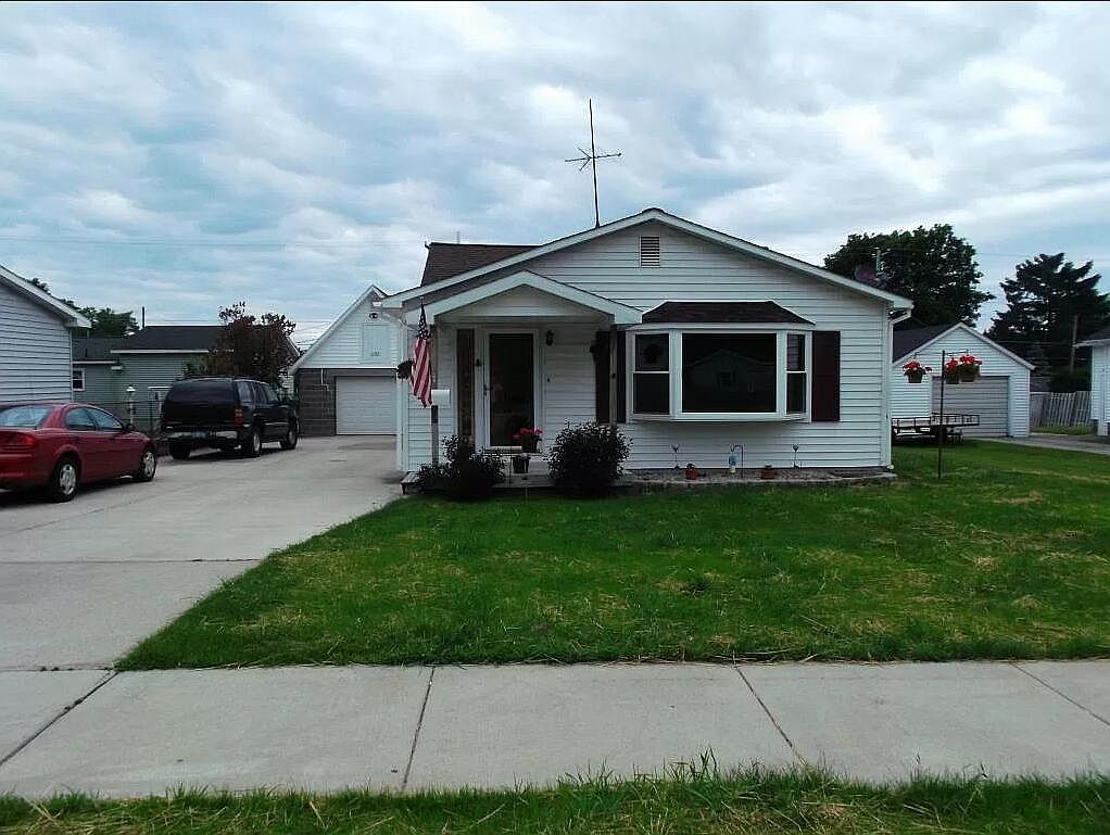 1180 Larke Ave, Rogers City, MI 49779 Zillow