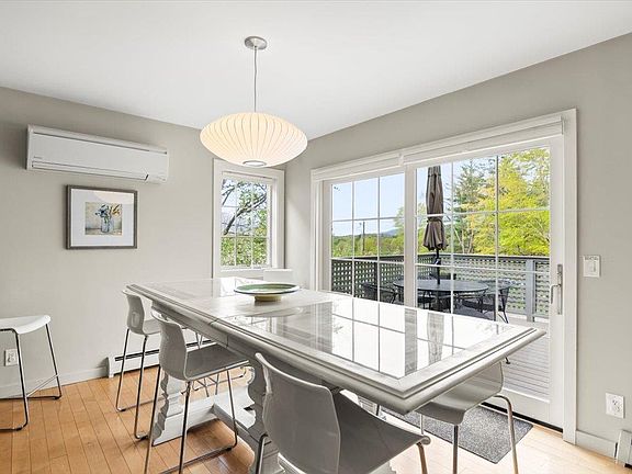 3rd image of 32 Eagle Nest Rd