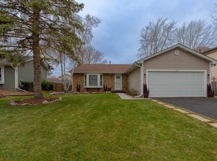 780 Cutter Ln, Elk Grove Village, IL 60007