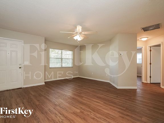 5th image of 16243 Banyan Ave