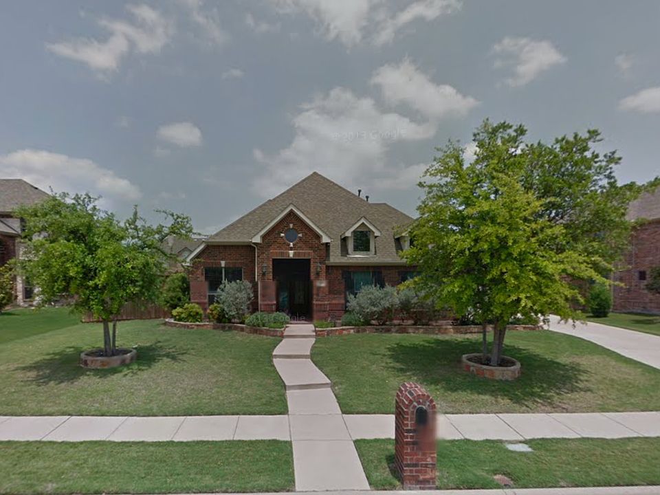 1st image of 502 Creekside Dr