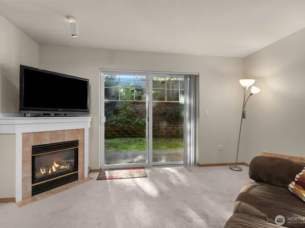 1001 W Casino Road #F105, Everett, WA 98204