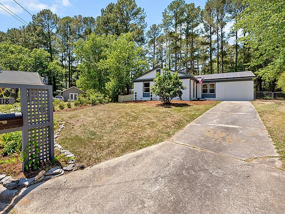 3rd image of 118 Temple Ln