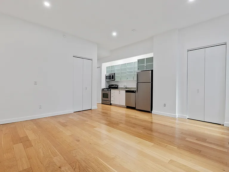 37 Wall St #3K — Photo 4