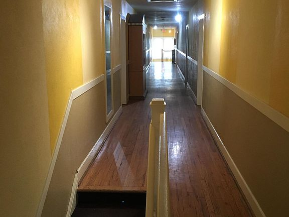 2nd image of 1275 N Pearl St APT 15
