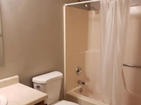 136 Point West Cir, Little Rock, AR 72211