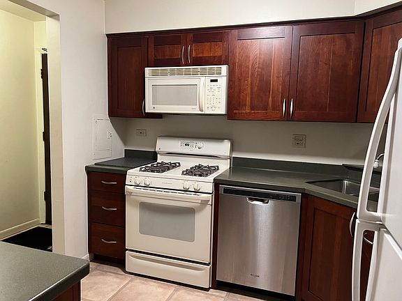 4th image of 2150 Valencia Dr APT 108A
