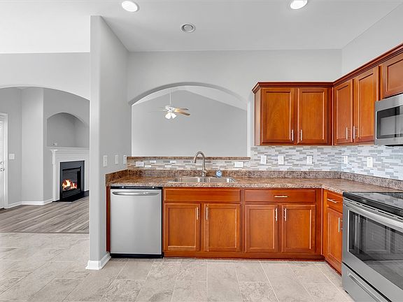 4th image of 109 Herd Park Ct