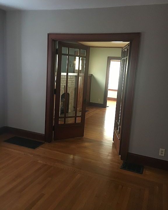 1st image of 5521 Carthage Ave