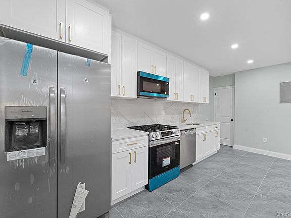 3rd image of 13018 227th Street
