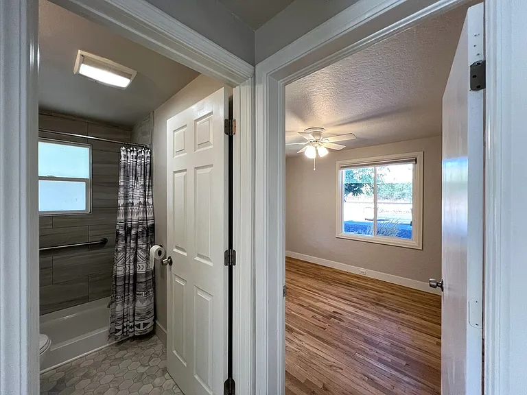 4815 W Alpine St — Photo 15