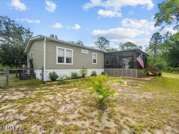 179 KINGFISH Road, Pomona Park, FL 32181