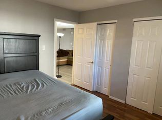 86 Robin Ct #B, Staten Island, NY 10309