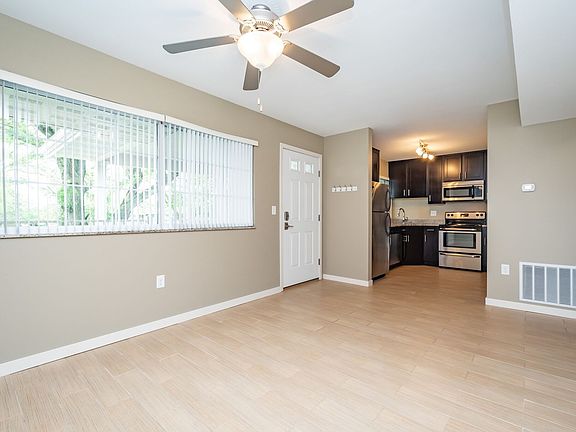 5th image of 205 6th St #20508
