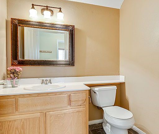 4th image of 9051 Indian Valley Dr