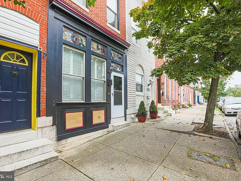 127 N Patterson Park Ave #1 — Photo 1