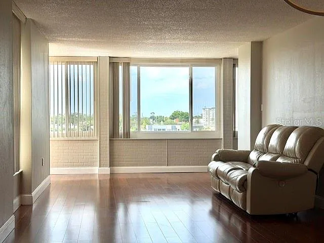 700 Mirror Ter NW #507 — Photo 10