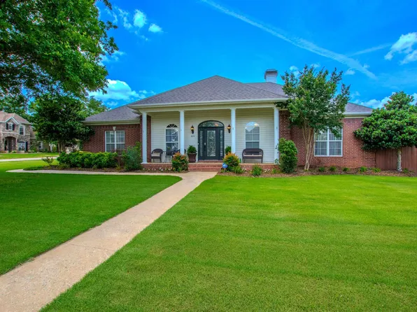 824 Sedgefield Dr, Bryant, AR 72022