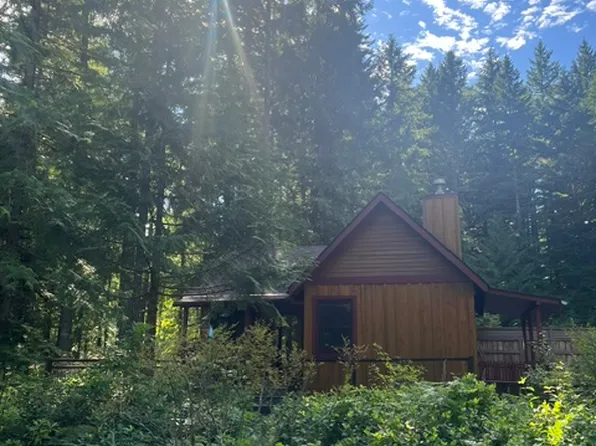 20648 E Lolo Pass Rd, Rhododendron, OR 97049