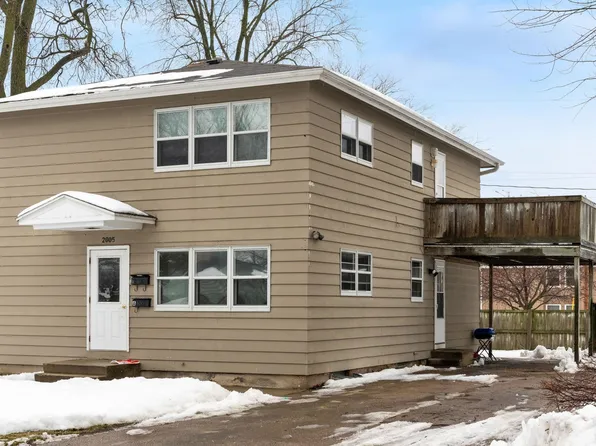 2005 Lake Point Dr, Madison, WI 53713