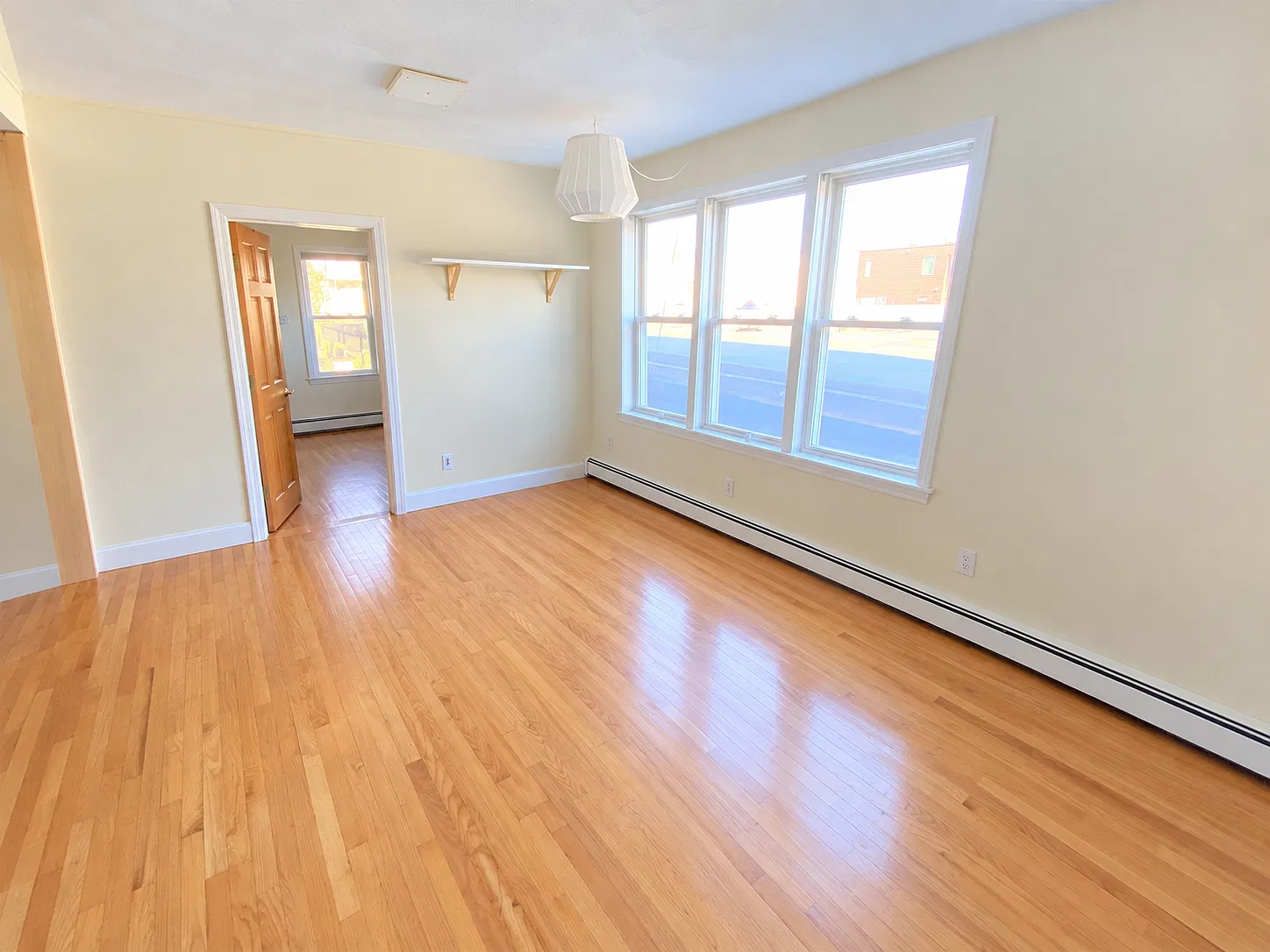 2 bed, 780 sqft, $3,200 — Photo 4