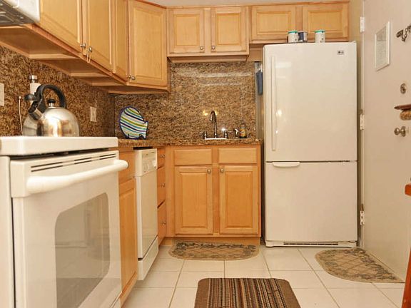 5th image of 3230 S Ocean Blvd #C-306