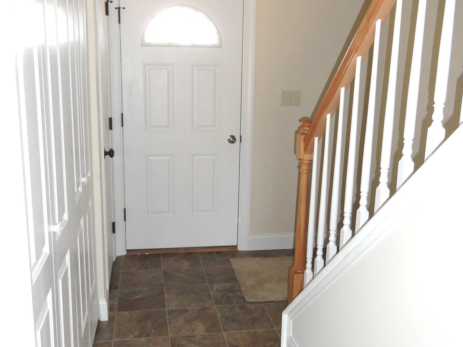 3 bed, 2.5 bath, 1418 sqft, $1,950 — Photo 3