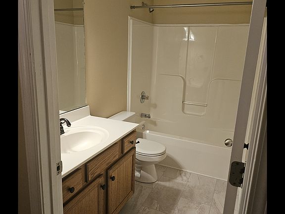 3rd image of 3757 Naples Ct N