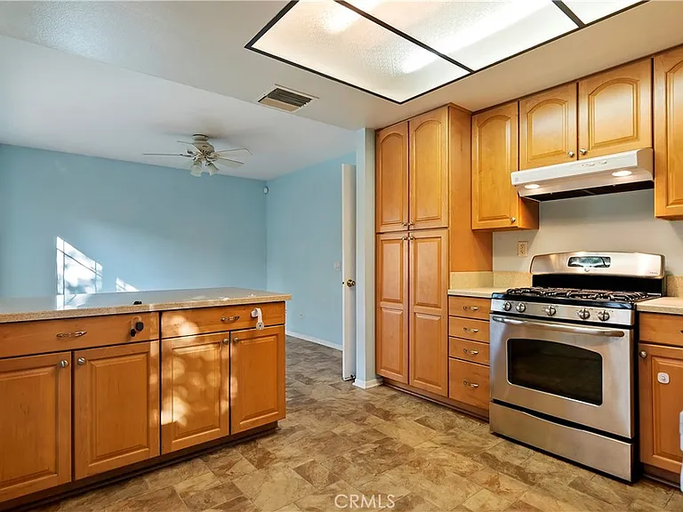 8707 Cedros Ave #7 — Photo 15